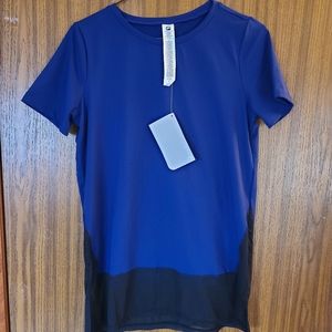 NWT Fabletics Blue Valencia S/S Top in Size Small